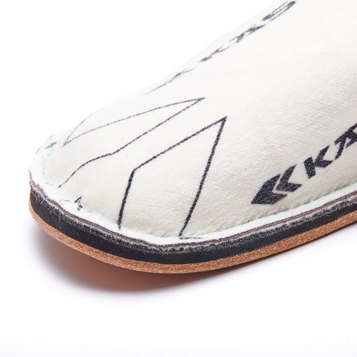 SKIN SLIPPERS